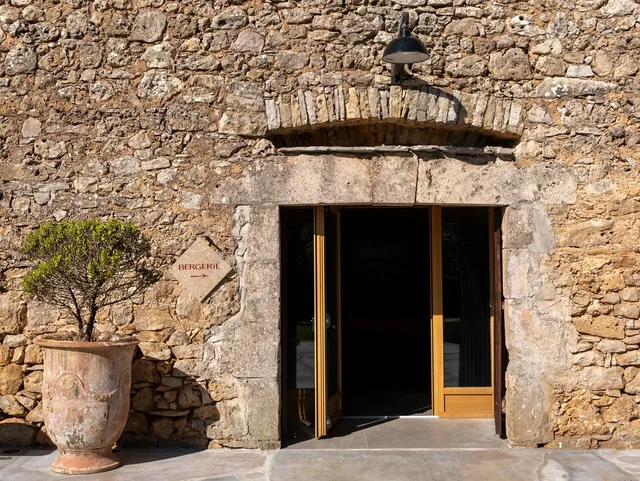 Salle de réception sur le Larzac, Le Clos Bel Air